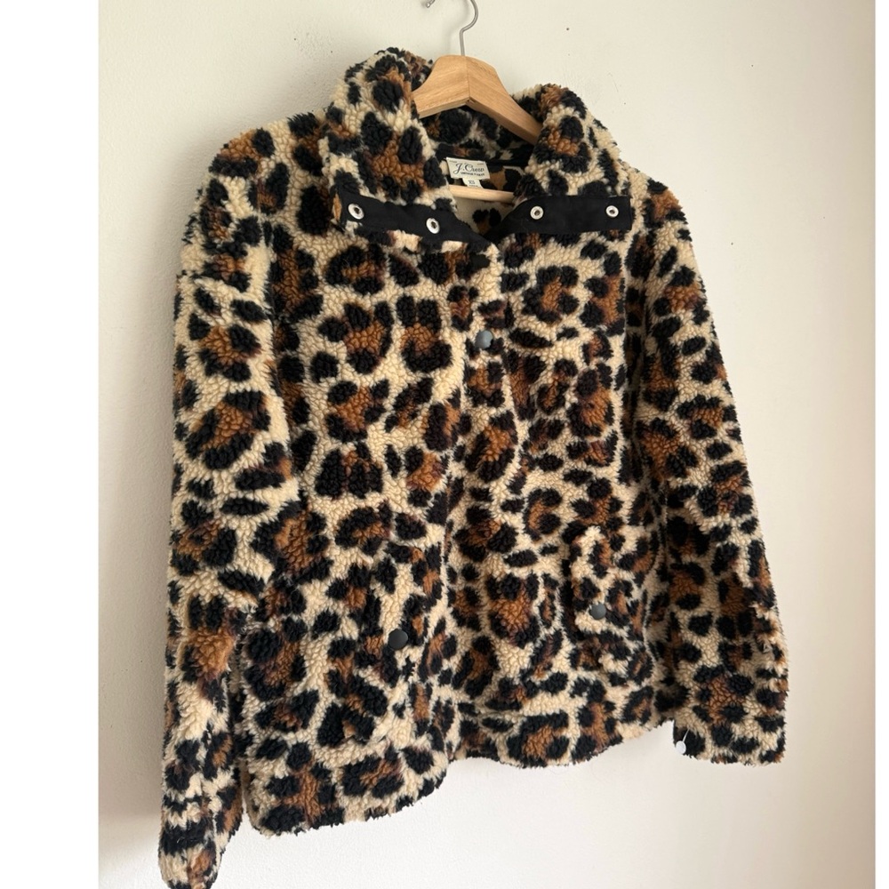 J. Crew Snap-Collar Sherpa Pullover Jacket in Leopard Print - Picture 6 of 8
